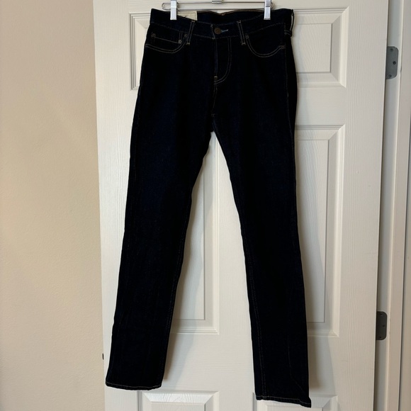 The Hollister Skinny Men’s Button Fly Denim Jeans - Size 30 x 32 Dark Wash - Picture 2 of 16